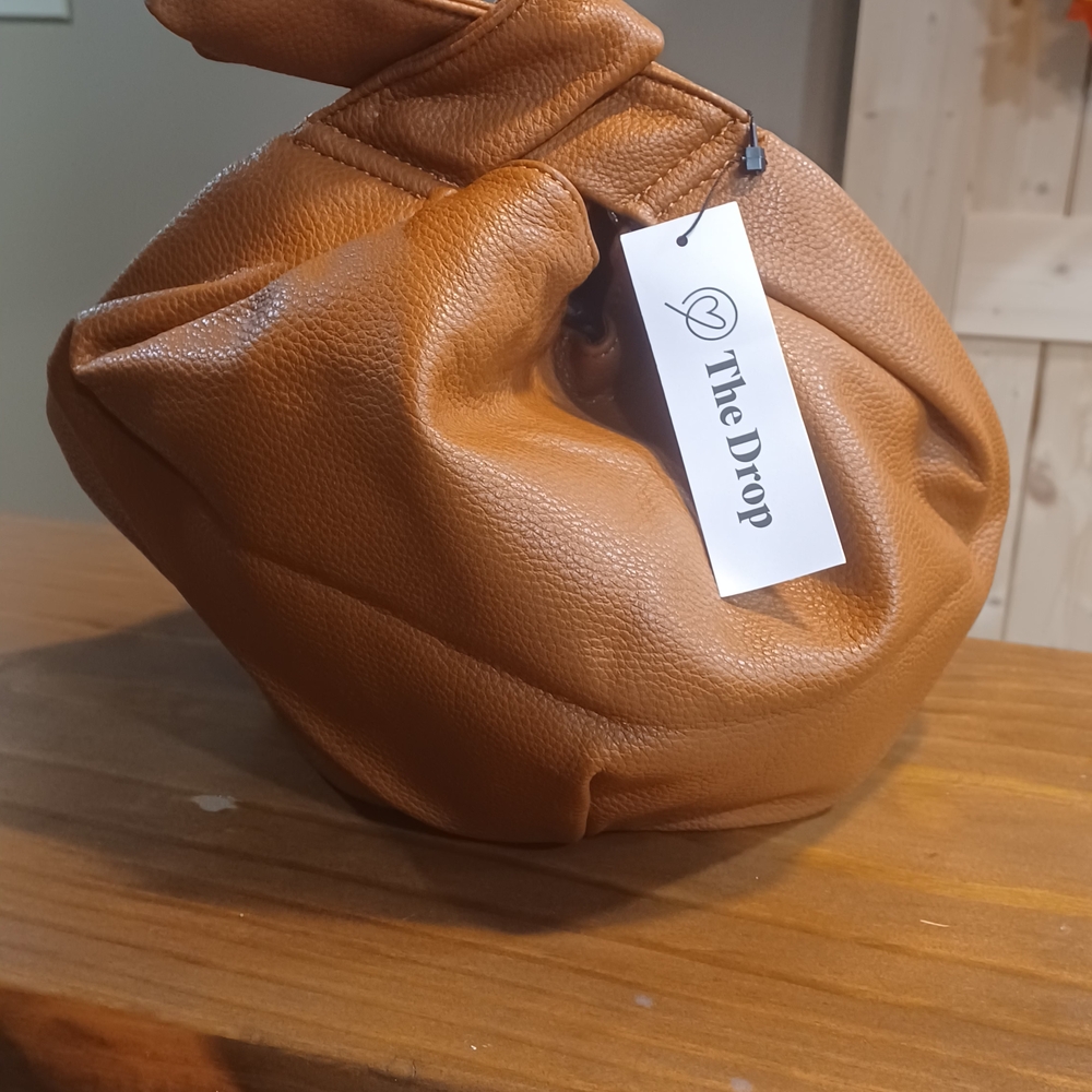 The Drop Tan Leather Handbag